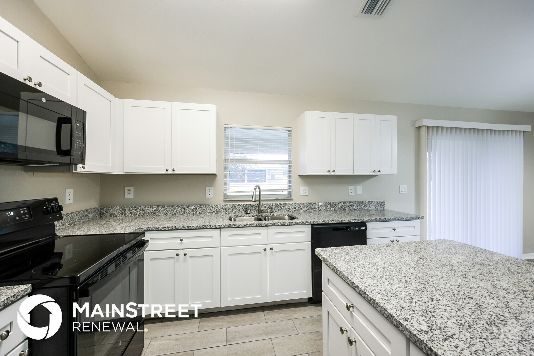 Building Photo - 3814 21st St SW