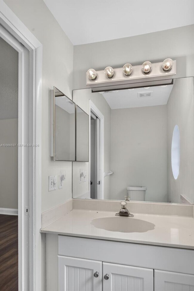 Building Photo - 587 NW 38th Ave