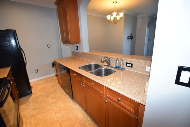 Building Photo - 8168 Boat Hook Loop