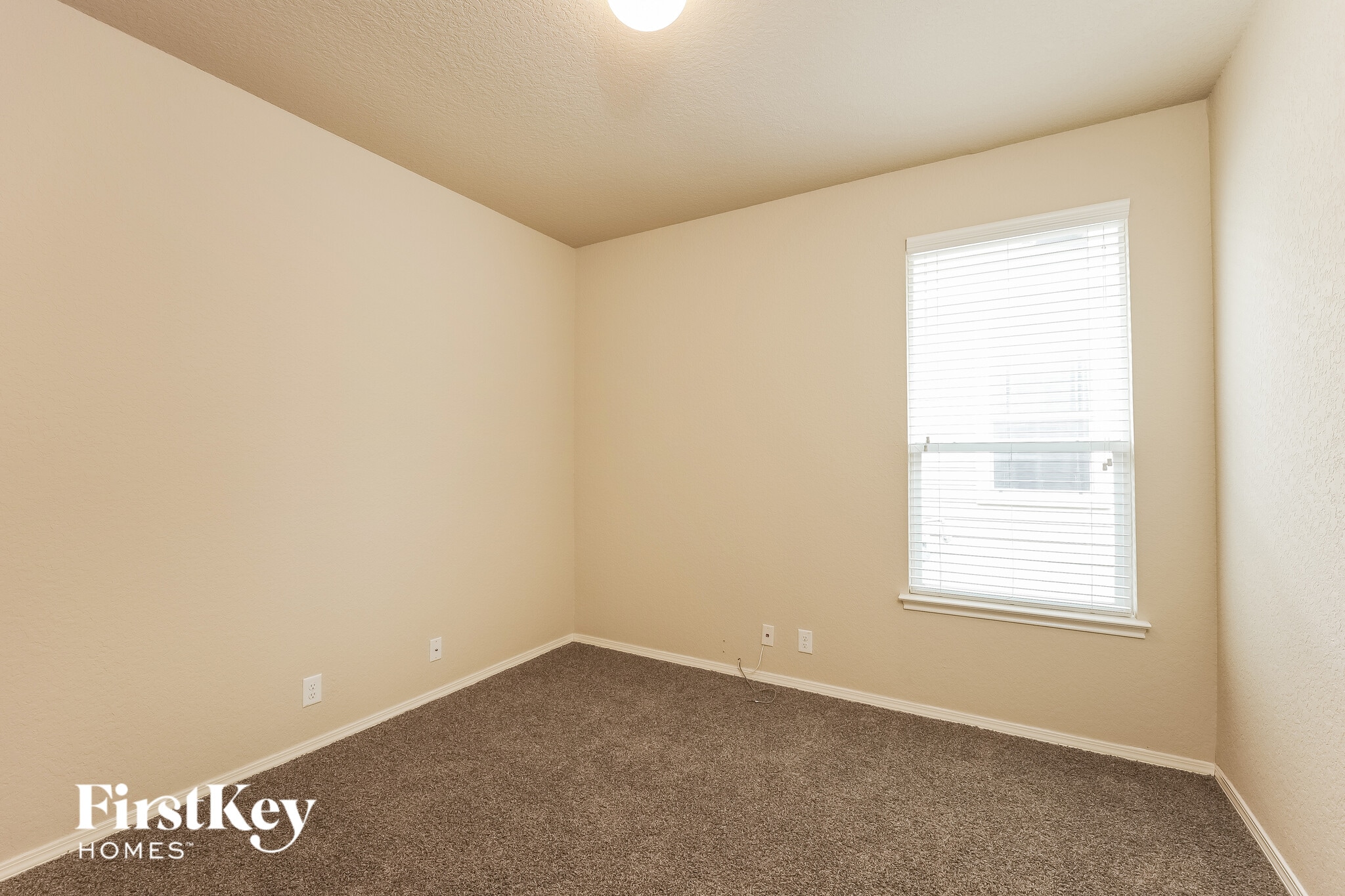 Building Photo - 10834 Mustang Oak Dr