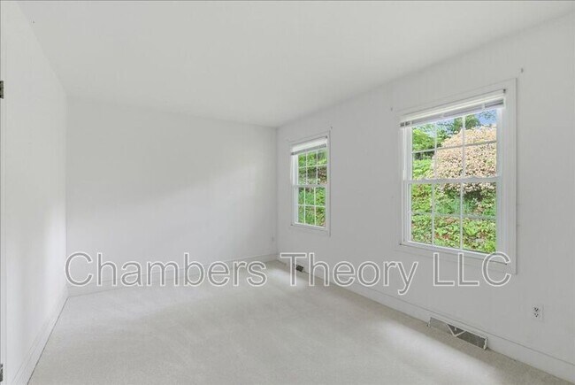 Building Photo - 1436 Ironwood Dr