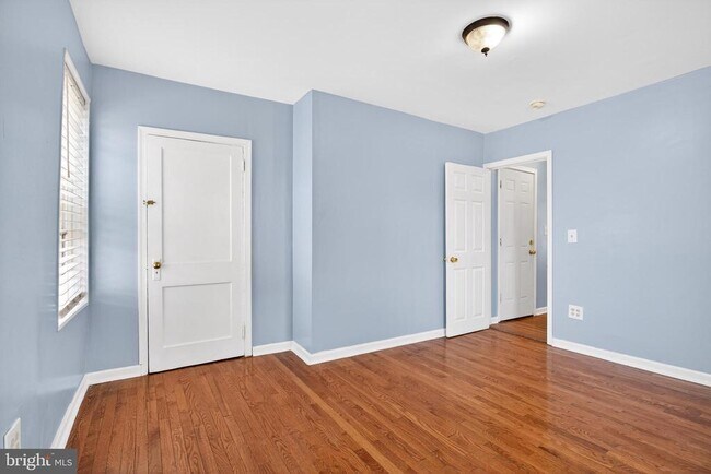 Building Photo - 1528 Church St