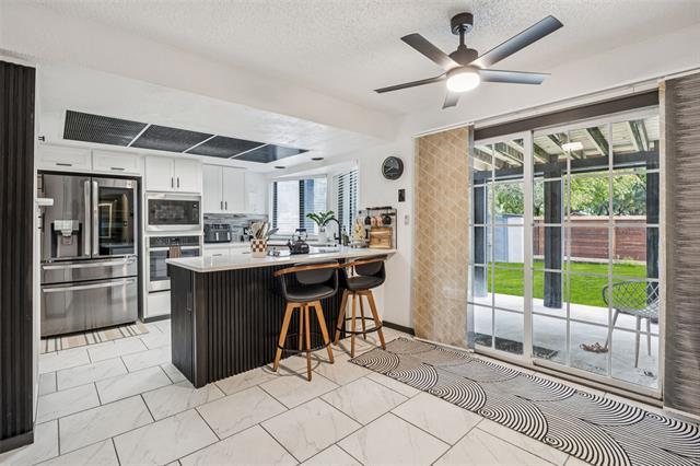 Building Photo - 3601 Colosseum Way