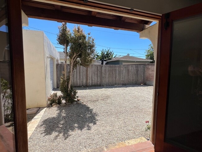 Building Photo - Charming Spanish Style Bungalow in West Ve...
