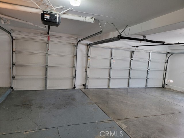 Building Photo - 438 S Sefton Ave