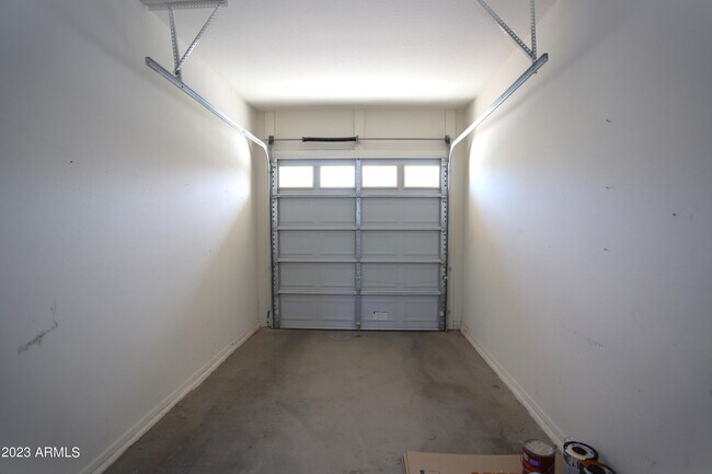 Building Photo - 779 E Mead Dr