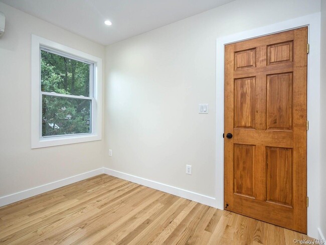 Building Photo - 4 S 8th St