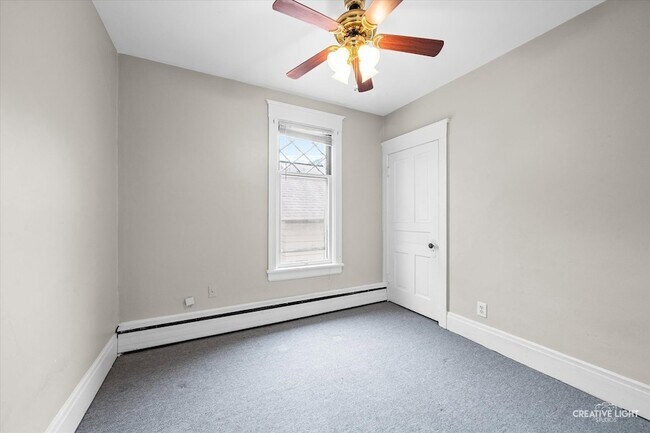 Building Photo - 17 S Channing St
