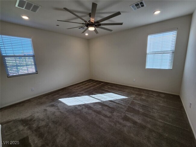 Building Photo - 2910 Ventana Ridge Ave