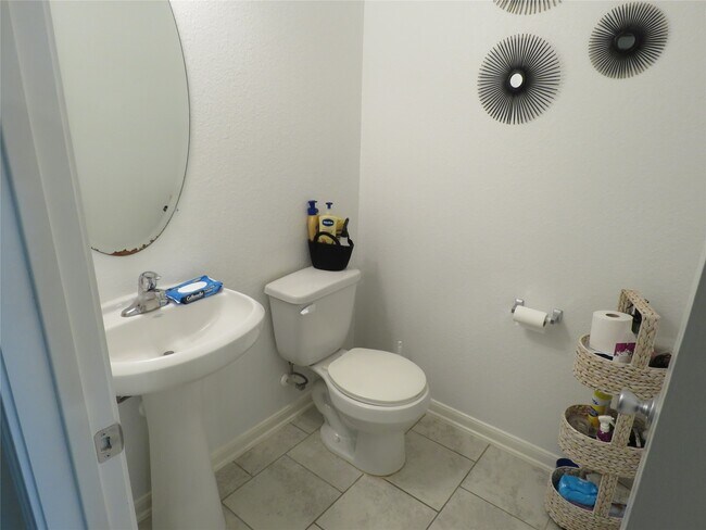 Building Photo - 13031 Mills Creek Meadow Dr