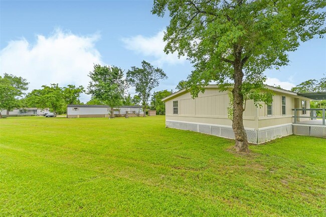 Building Photo - 1749 Max Rd