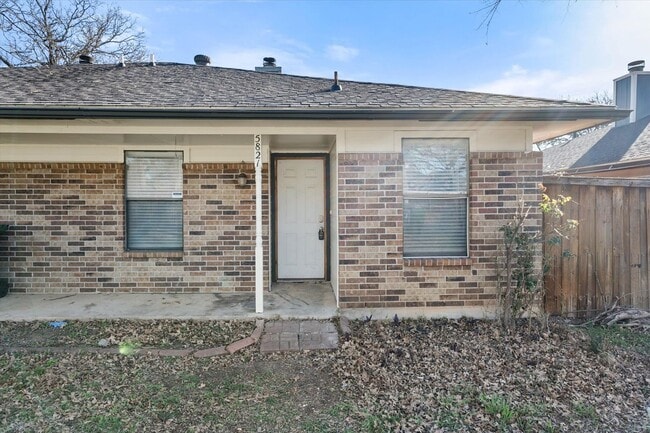 Building Photo - Affordable South Arlington