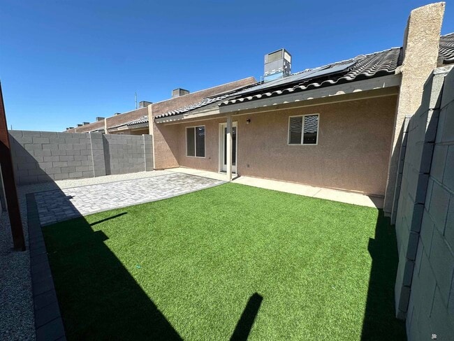 Building Photo - 7309 E 37th Pl