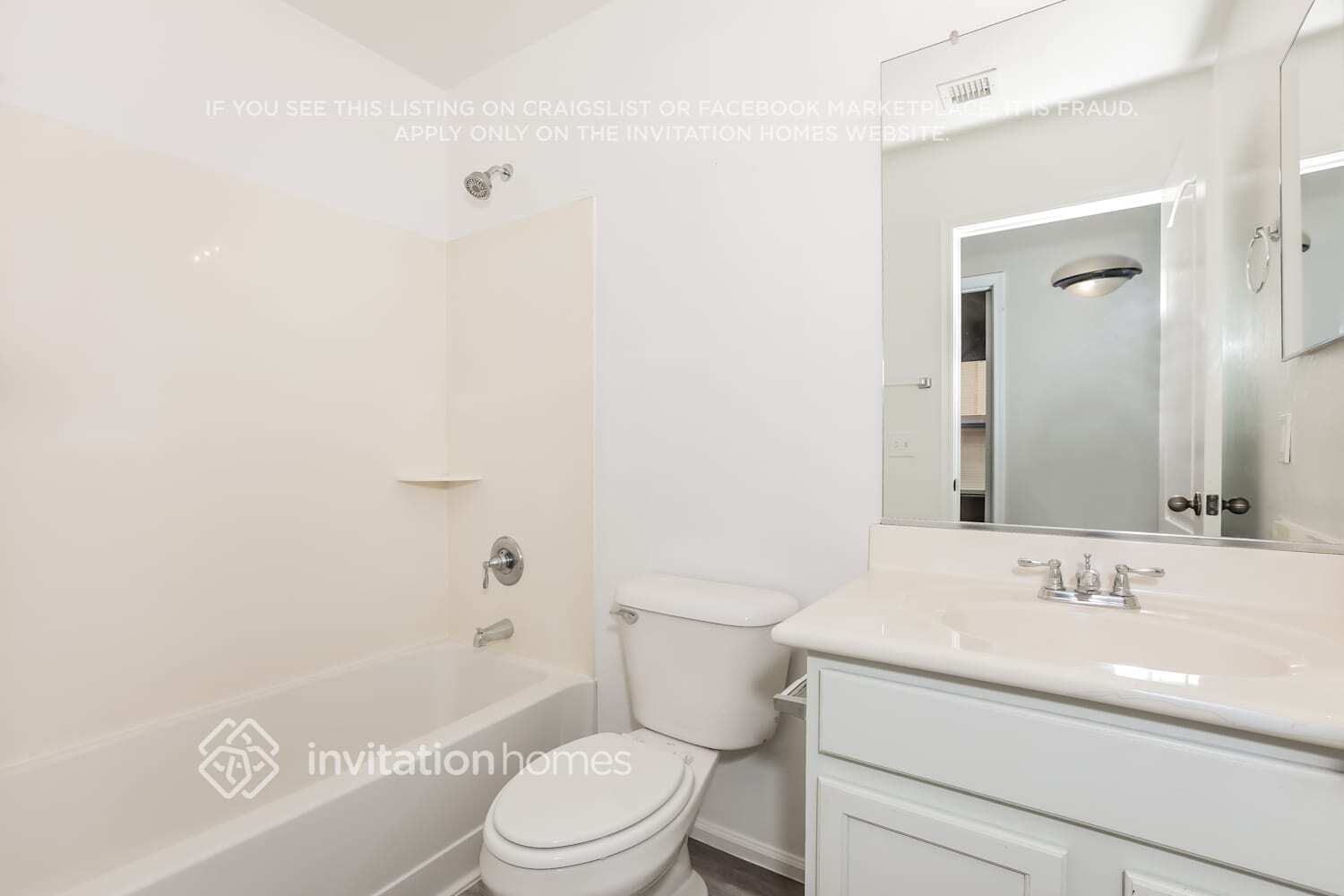 Building Photo - 1445 E Shari St