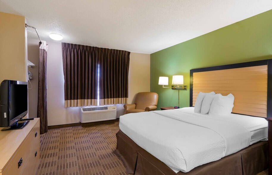 Building Photo - Furnished Studio-Kansas City - Overland Park - Quivira Rd.