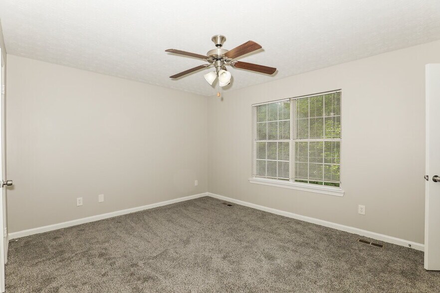 Building Photo - 8803 Ansley Way