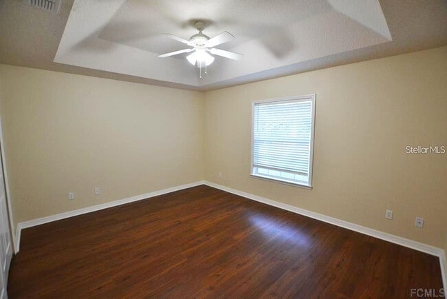 Building Photo - 42 Farmsworth Dr