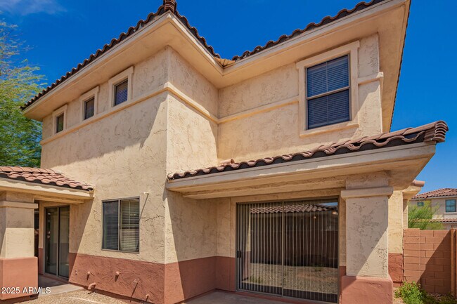 Building Photo - 13550 W Cypress St