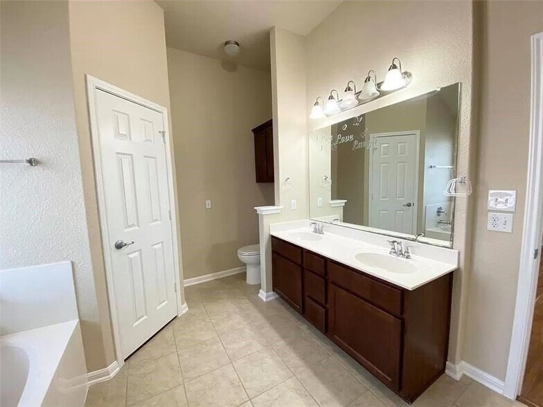 Building Photo - 19001 Keeli Ln