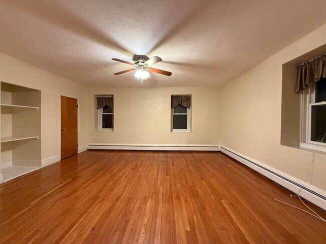 Building Photo - 7 Mt Vernon St