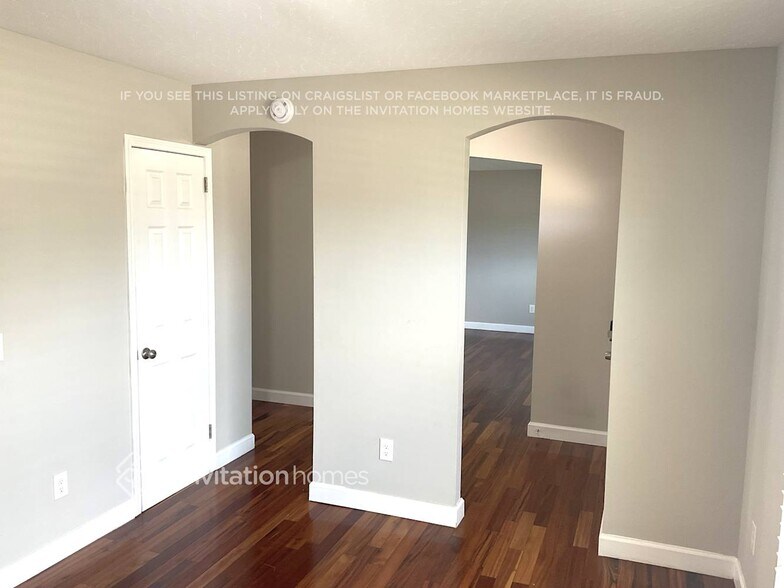 Building Photo - 4063 Greenwillow Ln W