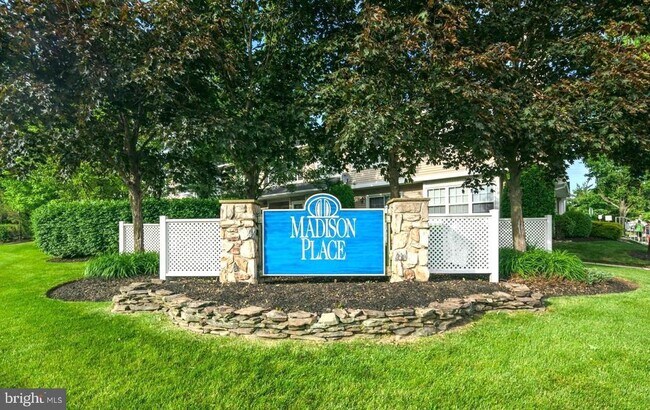 Primary Photo - 2701 Saxony Dr