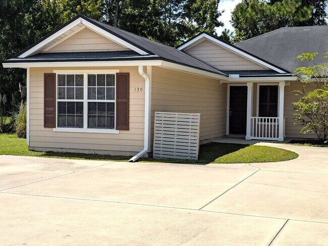 Building Photo - 130 Plantation Point Dr