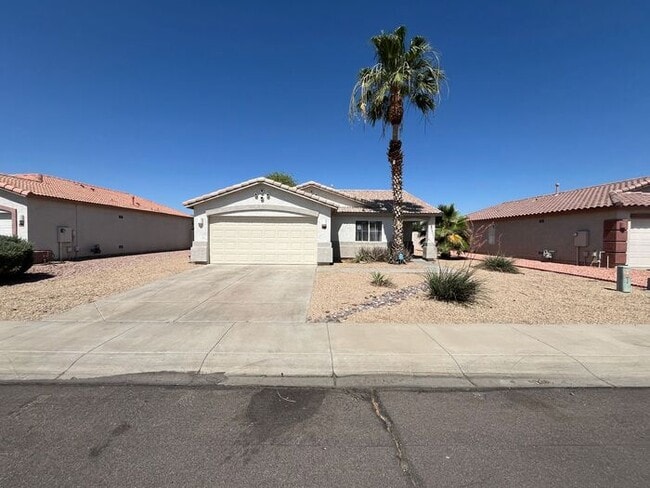 Primary Photo - READY TO VIEW NOW! Spacious 3 Bed 2 Bath H...