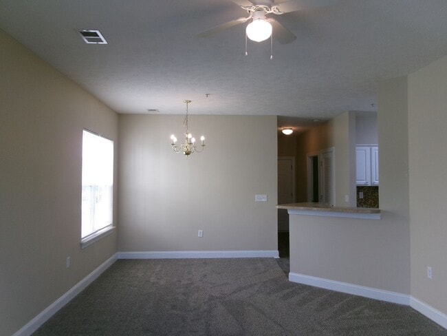 Building Photo - 110 Fountain Pointe Ln