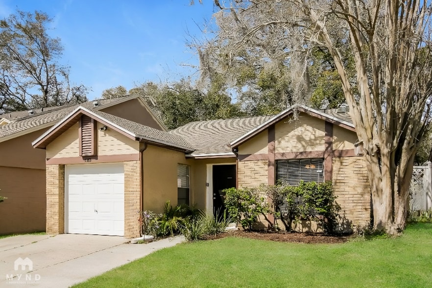 Building Photo - 1183 Pin Oak Dr