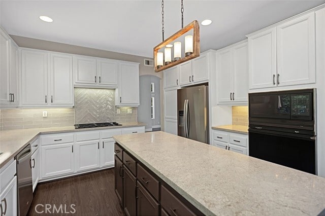 Building Photo - 28 Lawnridge