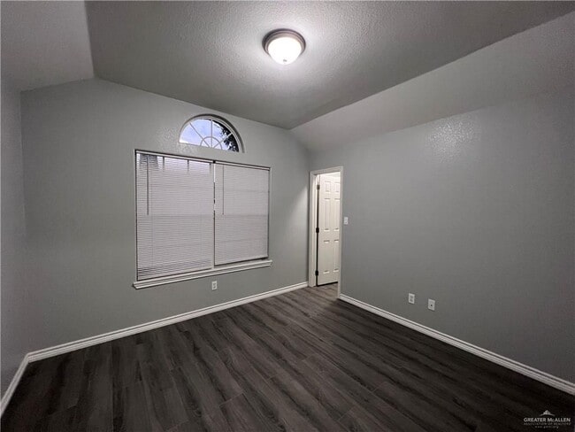Building Photo - 3308 San Benito St