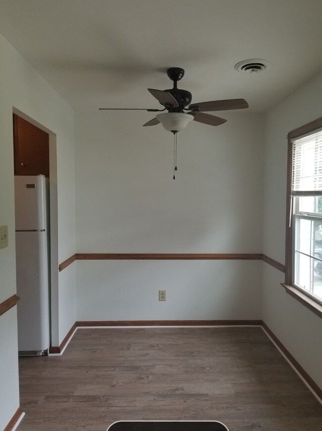 Building Photo - 1252 Gatewood Rd