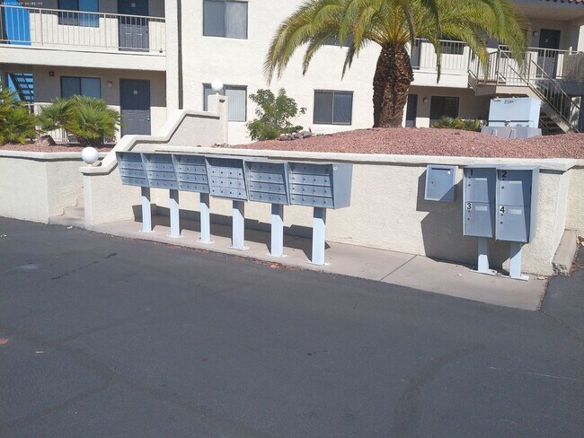 Building Photo - Modern Studio Condo with Washer/Dryer & Re...