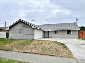 Building Photo - 5661 Bolivar St