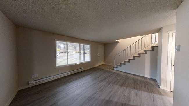 Building Photo - 1510-1512 151ST ST Ct S