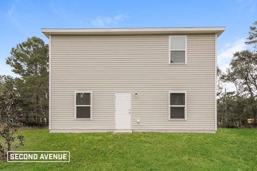 Building Photo - 280 Begonia Ln