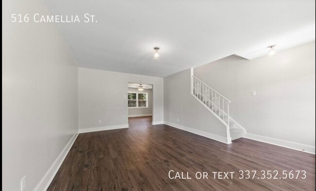 Building Photo - 516 Camellia Dr