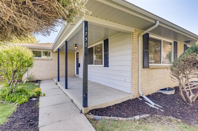 Building Photo - 1732 Florence St