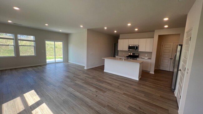 Building Photo - 3015 Drumwright Wy