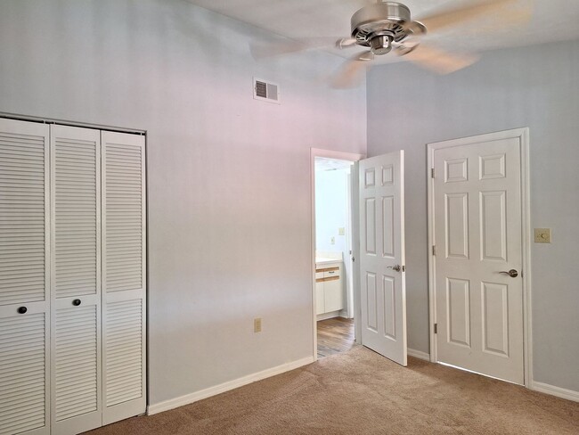 Building Photo - BOUCHELLE ISLAND - RIVER FRONT 2BR 2BA LON...