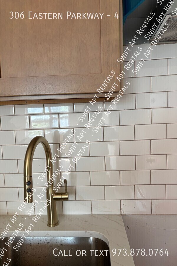 Building Photo - 306 Eastern Pkwy