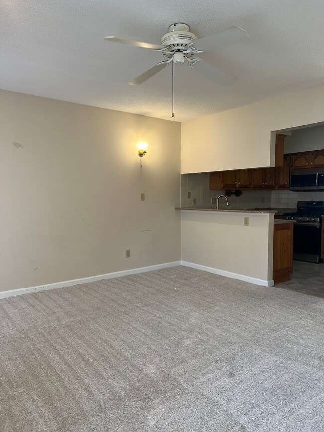 Building Photo - 639 Todd Trail