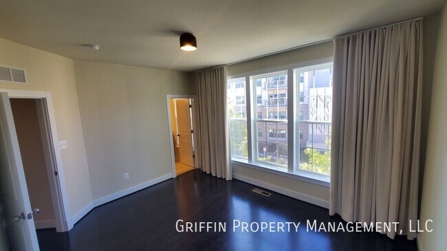 Building Photo - 2519 Auden Dr
