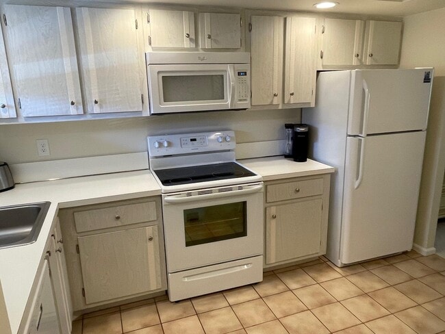 Building Photo - 1190 Sugar Sands Blvd