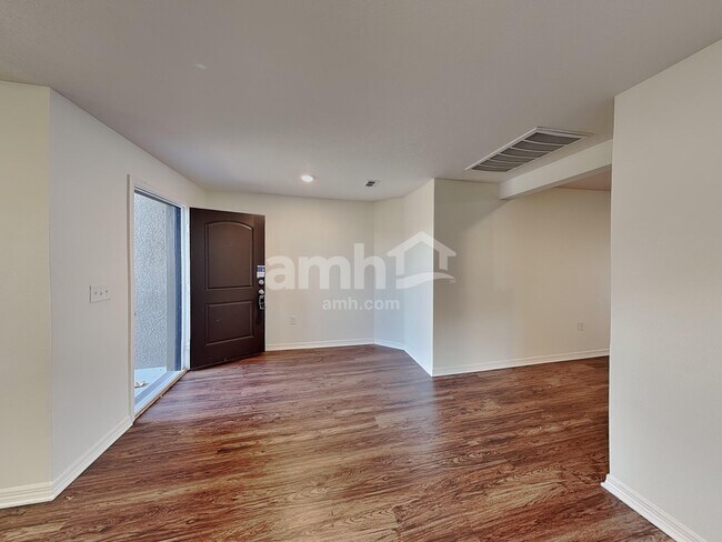 Building Photo - 816 Chatham Walk Dr