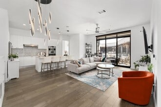 Building Photo - 800 Embassy Dr