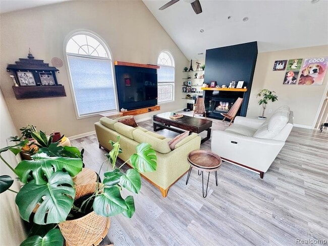 Building Photo - 28122 Carlton Way Dr