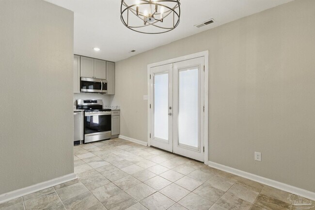 Building Photo - 4741 Huron Dr