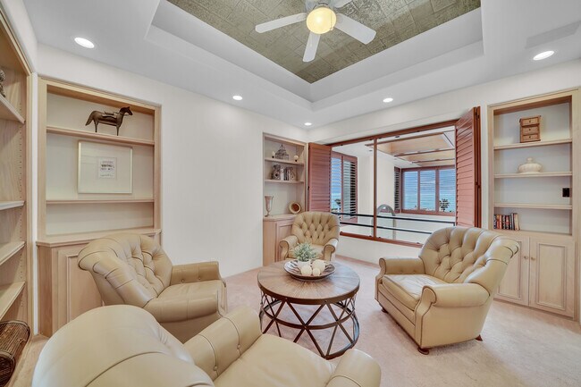 Building Photo - 30 Ritz Cove Dr